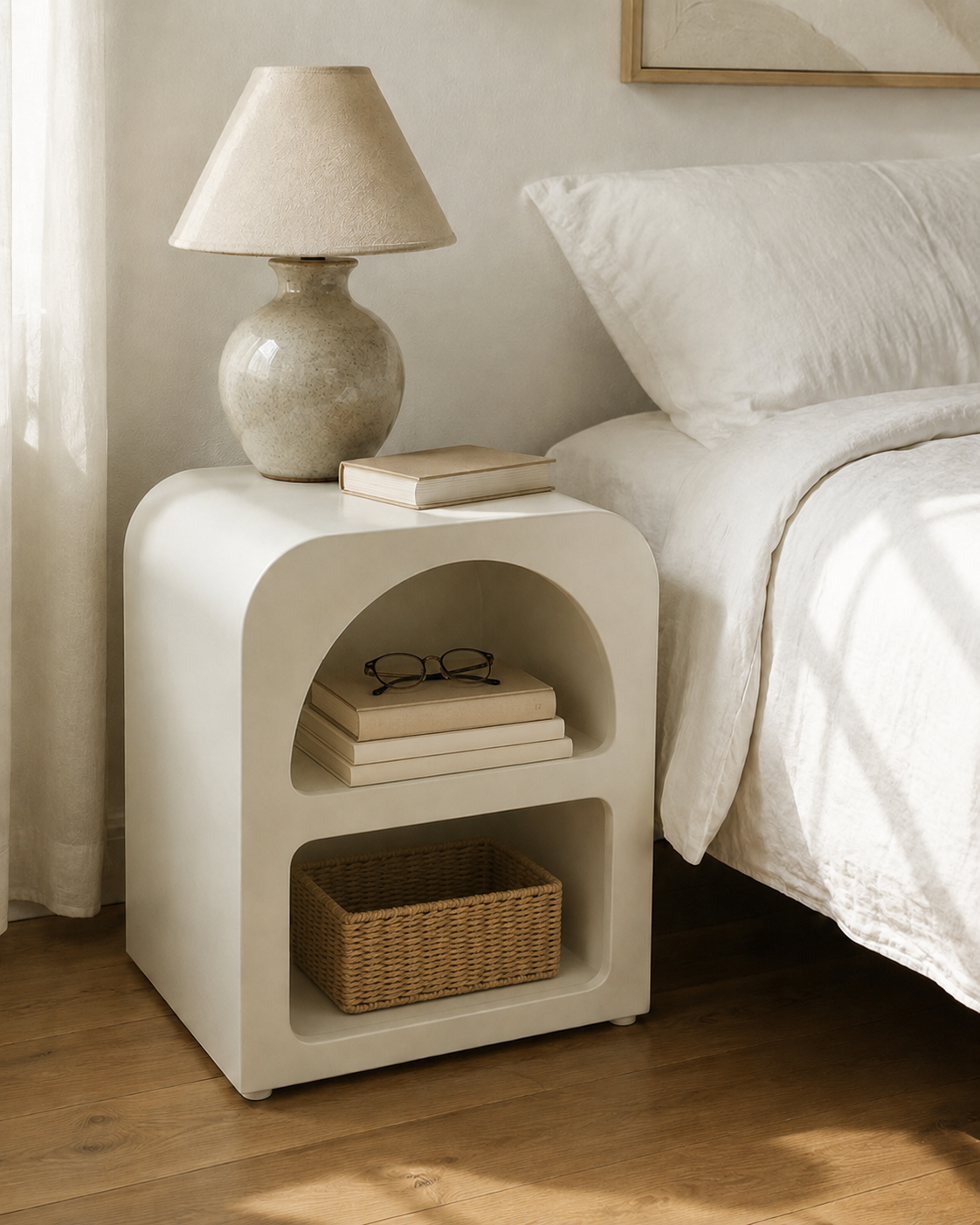 Table de chevet Naya – Design arrondi à deux niches